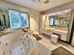 Ensuite bathroom - 