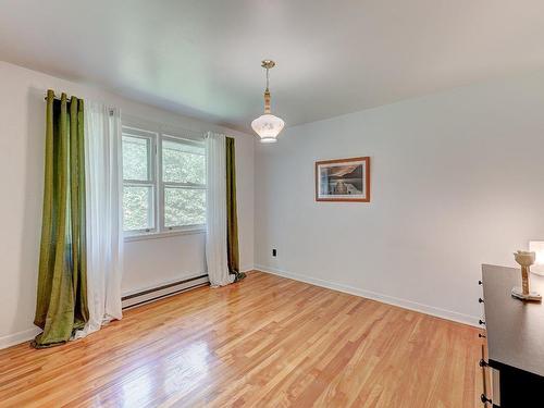 Bedroom - 140 Rue Ste-Catherine, La Prairie, QC - Indoor Photo Showing Other Room