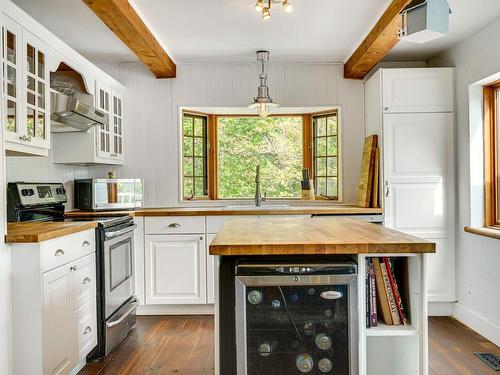 Kitchen - 329 Ch. Sunny Side, Wentworth-Nord, QC - Indoor Photo Showing Kitchen