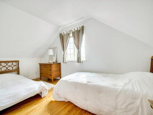 Chambre Ã Â coucher - 329 Ch. Sunny Side, Wentworth-Nord, QC - Indoor Photo Showing Bedroom