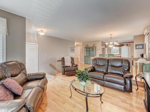 Salon - 280 Rue Des Bégonias, Sainte-Catherine, QC - Indoor Photo Showing Living Room