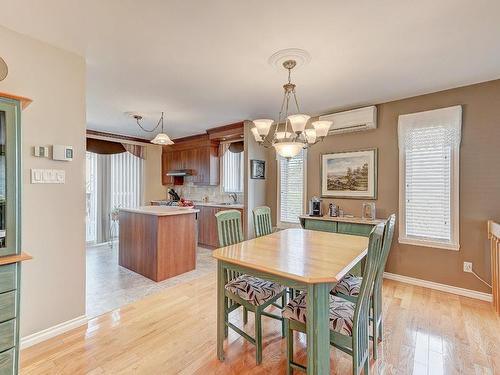 Vue d'ensemble - 280 Rue Des Bégonias, Sainte-Catherine, QC - Indoor Photo Showing Dining Room