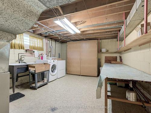 89 Burbank Rd, Toronto, ON - Indoor Photo Showing Laundry Room