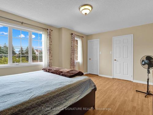 3218 Britannia Rd W, Mississauga, ON - Indoor Photo Showing Bedroom