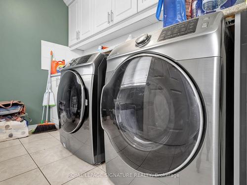 3218 Britannia Rd W, Mississauga, ON - Indoor Photo Showing Laundry Room