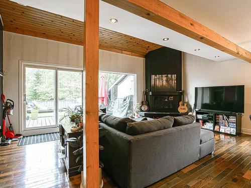 Living room - 828 Rue Du Rocher-Boisé, Sainte-Adèle, QC - Indoor Photo Showing Living Room