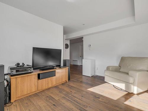 Family room - 17 Ch. Allen-Neil, Stoneham-Et-Tewkesbury, QC - Indoor Photo Showing Living Room