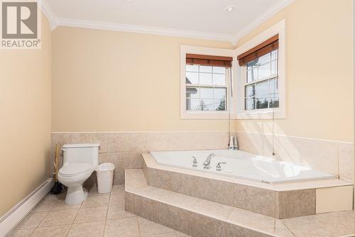 88 Halley Drive, St. John'S, NL - Indoor Photo Showing Bathroom