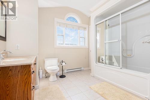 88 Halley Drive, St. John'S, NL - Indoor Photo Showing Bathroom