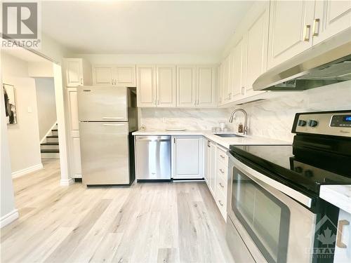 Kitchen - 12 Millrise Lane Unit#F, Nepean, ON - Indoor Photo Showing Kitchen