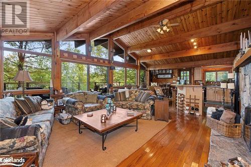 87 & 99 Dayeo Drive, Mactier, ON - Indoor Photo Showing Living Room