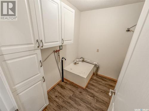 407 Woodward Avenue, Indian Head, SK - Indoor