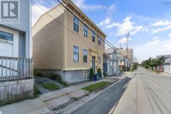 2048 Creighton Street  Halifax, NS B3K 3R2