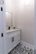 2 pcs bathroom on main floor - 