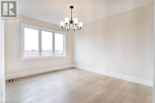 Spacious third bedroom - 1 West Avenue, Stoney Creek, ON - Indoor Photo Showing Other Room