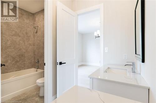 5 pcs Jack-and-Jill for third and fourth bedroom - 1 West Avenue, Stoney Creek, ON - Indoor Photo Showing Bathroom