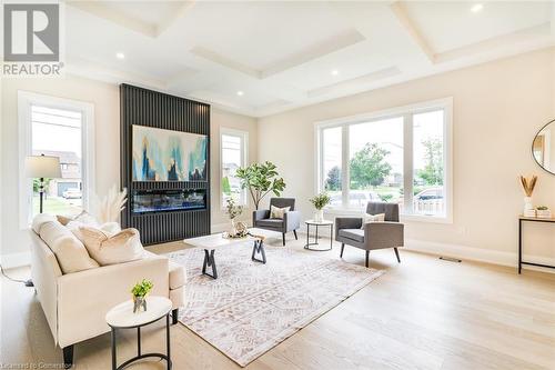 Open space living room, dinning room and kitchen - 1 West Avenue, Stoney Creek, ON - Indoor Photo Showing Living Room