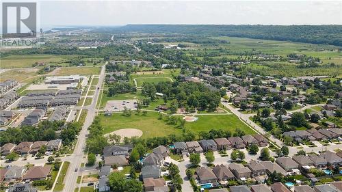 Walk-in distance to Winona Peach festival Park, Winona Community Center and schools - 1 West Avenue, Stoney Creek, ON - Outdoor With View