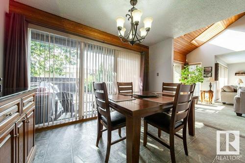 4515 38B Av Nw, Edmonton, AB - Indoor Photo Showing Dining Room