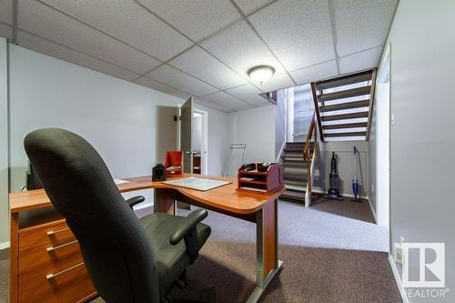 4515 38B Av Nw, Edmonton, AB - Indoor Photo Showing Office