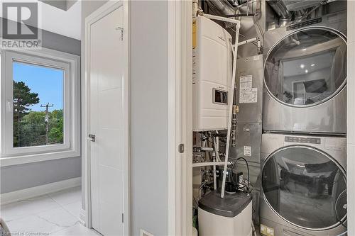 234 Heiman Street Unit# 302, Kitchener, ON - Indoor Photo Showing Laundry Room