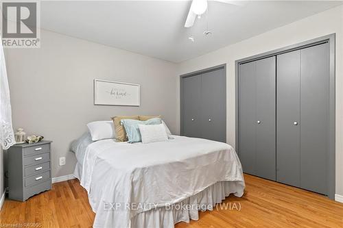 47 Water Street, South Bruce Peninsula, ON - Indoor Photo Showing Bedroom