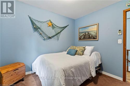 47 Water Street, South Bruce Peninsula, ON - Indoor Photo Showing Bedroom