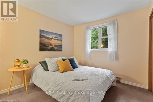 47 Water Street, South Bruce Peninsula, ON - Indoor Photo Showing Bedroom