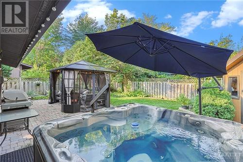 Hot Tub - 10 Chimo Drive, Kanata, ON - Outdoor