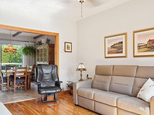 Salle familiale - 1395 Rue Crawford, Montréal (Verdun/Île-Des-Soeurs), QC - Indoor Photo Showing Living Room