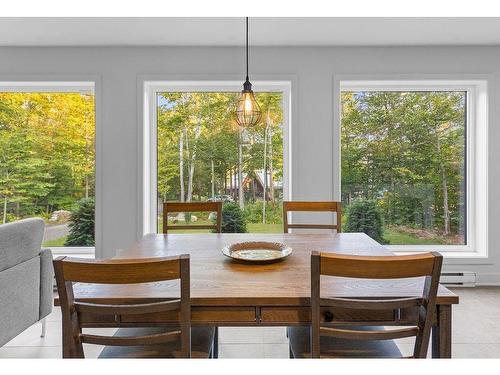 Salle Ã  manger - 677 305E Avenue, Saint-Hippolyte, QC - Indoor Photo Showing Dining Room