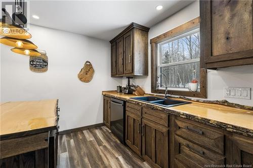 429 Middlesex Road, Colpitts Settlement, NB - Indoor Photo Showing Kitchen With Double Sink