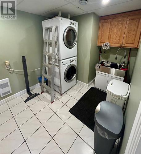 319-321 Main Street, New-Wes-Valley, NL - Indoor Photo Showing Laundry Room