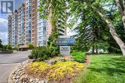 265 WESTCOURT Place Unit# 605  Waterloo, ON N2L 6E4