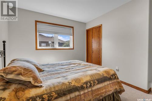 81 15Th Street, Battleford, SK - Indoor Photo Showing Bedroom