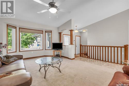 81 15Th Street, Battleford, SK - Indoor Photo Showing Living Room