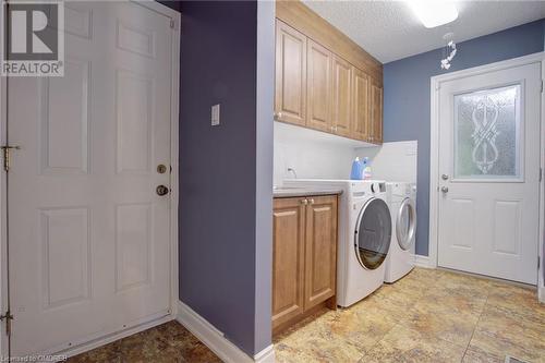 1760 Solitaire Court, Mississauga, ON - Indoor Photo Showing Laundry Room