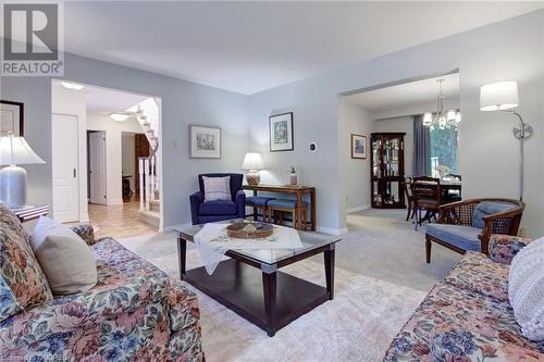 1760 Solitaire Court, Mississauga, ON - Indoor Photo Showing Living Room