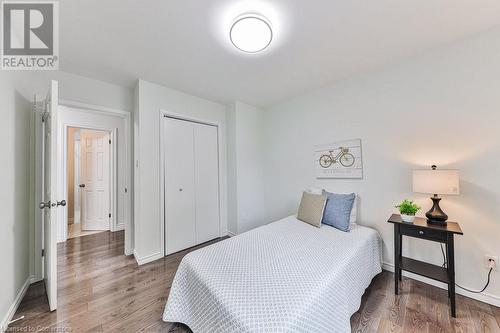 291 Antigua Road, Mississauga, ON - Indoor Photo Showing Bedroom