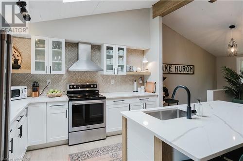 12 Mitchell Lane, Saugeen Shores, ON - Indoor Photo Showing Kitchen With Upgraded Kitchen