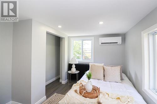 459 Ellis Street Unit# Upper, Windsor, ON - Indoor Photo Showing Bedroom