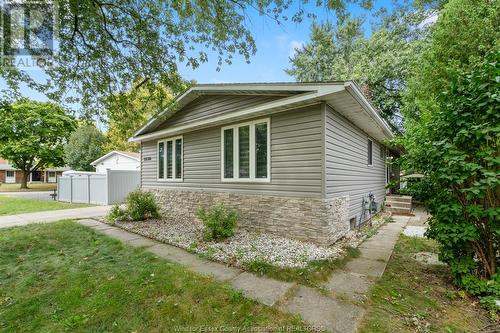 10240 Eastcourt Drive, Windsor, ON - Outdoor