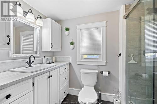 9928 Walker Road, Amherstburg, ON - Indoor Photo Showing Bathroom