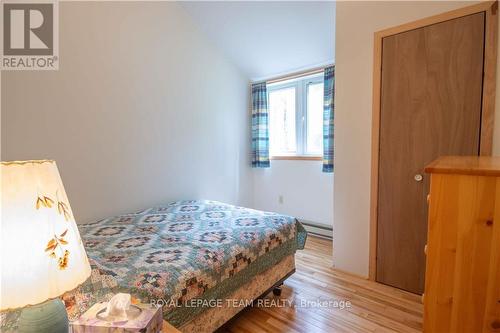 Lt1,443,Lt3 Weglarz Road, Madawaska Valley, ON - Indoor Photo Showing Bedroom