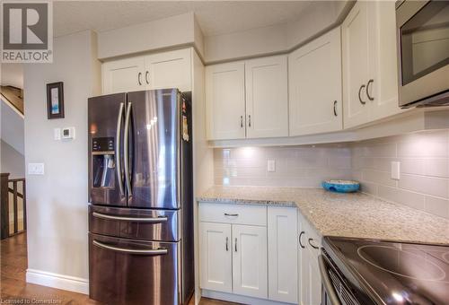 625 Blackbridge Road Unit# 12, Cambridge, ON - Indoor Photo Showing Kitchen