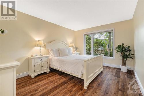 44 Innesbrook Court, Stittsville, ON - Indoor Photo Showing Bedroom