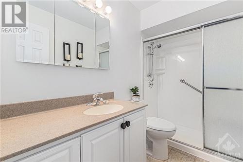 44 Innesbrook Court, Stittsville, ON - Indoor Photo Showing Bathroom