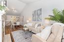 44 Innesbrook Court, Stittsville, ON  - Indoor Photo Showing Living Room 