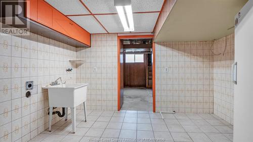 9560 Malden, Amherstburg, ON - Indoor Photo Showing Bathroom