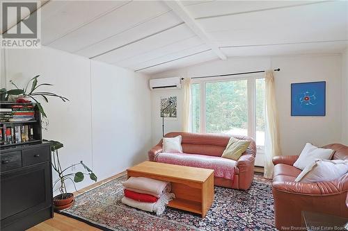 69 Kellys Drive, Fredericton, NB - Indoor Photo Showing Living Room